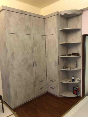 陳棟 - 房間衣櫃