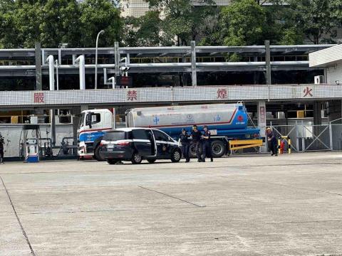 新點子錄影 - 【消防演練影像紀錄｜EFP多機拍攝｜新點子錄影】

消防演練講求即時反應與流程精準，每一個畫面都需要穩定完整紀錄。
新點子錄影以EFP多機拍攝系統，結合導播監看與訊號整合，確保各機位畫面同步掌握，從全景到重點動作都不漏接。

現場透過專業導播控制與即時監看，即使在戶外大型場地與複雜環境中，也能穩定完成拍攝任務。
對我們而言，影像不只是紀錄，更是將每一次重要演練完整保存，讓單位在檢討與教育訓練時，都能清楚回顧每一個關鍵時刻。