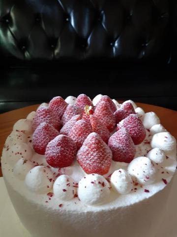 陳昕瑜 - 日式鮮奶油草莓蛋糕