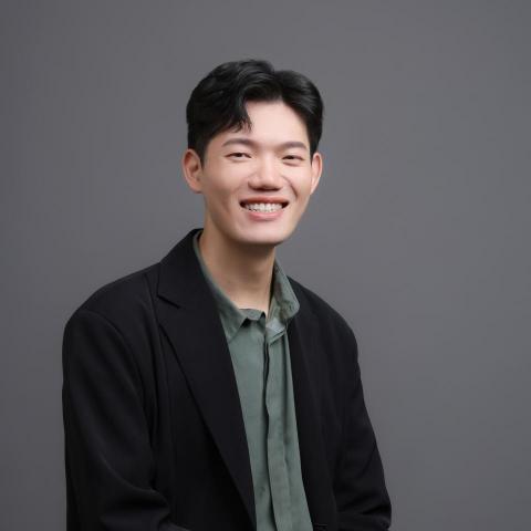 提供求職服務的專家Elmon