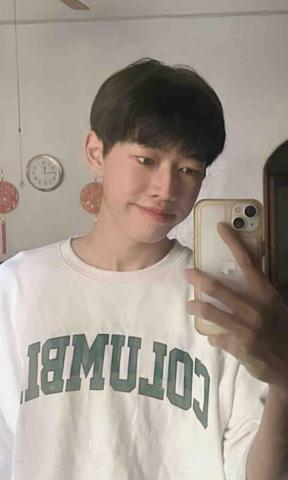 提供線上家教服務的專家吳家慶