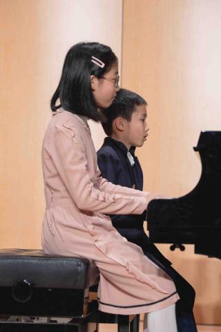 陳老師 - 合作默契超好