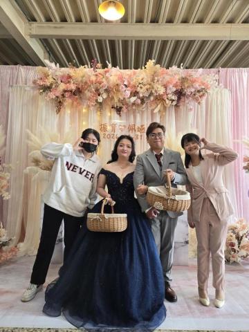 亮亮✨️｜婚禮主持人｜活動主持人 - 