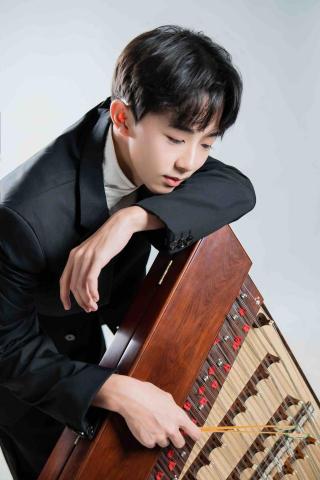 提供東港鎮公所服務的專家陳玄家