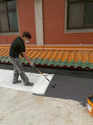 小陳 - 先X宮屋頂防水修繕施作照