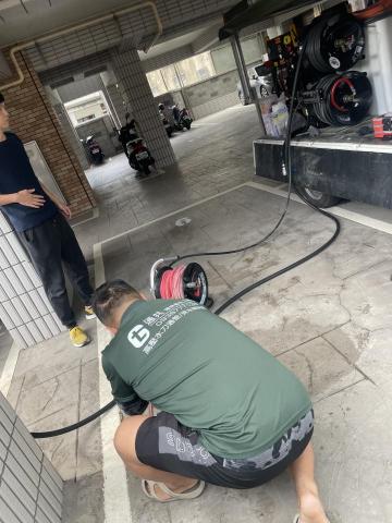 通共環保衛生工程行 - 社區共管堵塞
水刀疏通+內視鏡