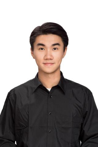 提供修車航服務的專家李雨航