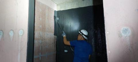 小陳 - 廁浴一度