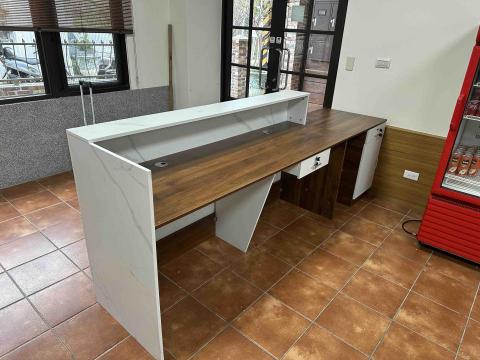 Zhe Huang - 淘寶家具組裝