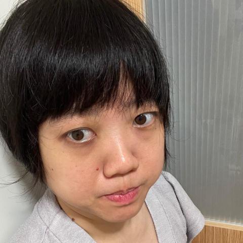 提供翻译i服務的專家StacyWu