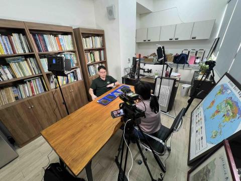 HaiYao Liang (Andy Liang) - 財金專題採訪教授