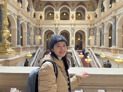 西屯中文學習家教推薦陳妤恩