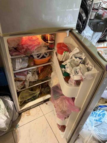 東旭專業清潔 - 冰箱施工前