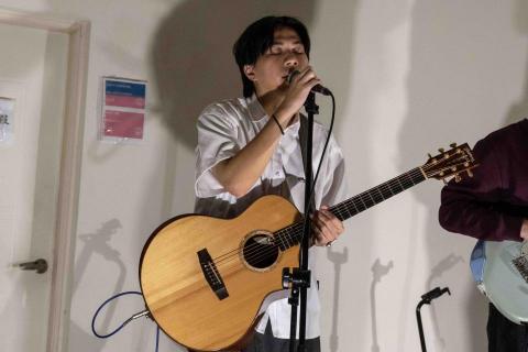 李睿哲-高中物理化學、國中數學理化家教 - 