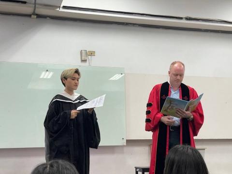 Valerie 吳慧恩 - 美國教授的口譯/助教