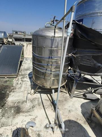 瑋成水電裝修工作室 - 施工前：水塔換裝