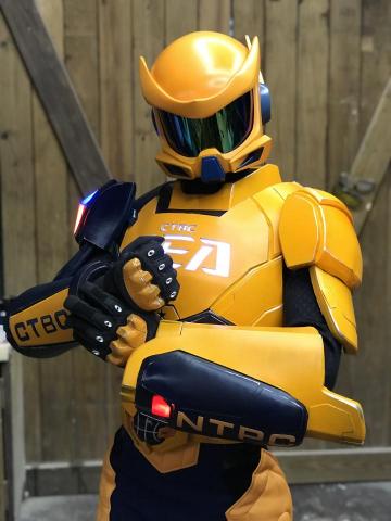 惟聖藝術與設計製作專門 - 中信特工籃球隊吉祥物盔甲裝製作參與