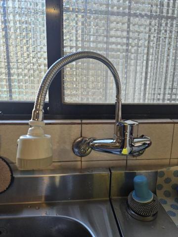 佳銓水電空調工程行 - 廚用龍頭萬向型安裝