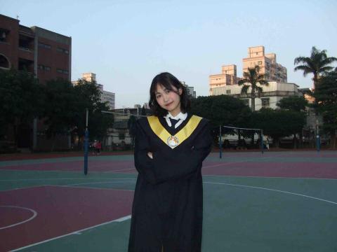 提供楠梓景點服務的專家鄭伊婷