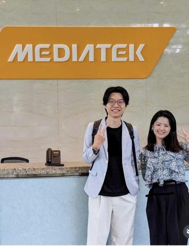 Ivy Lin - 協助大型企業以策展型的學習規劃，設計講座內容與師資媒合。