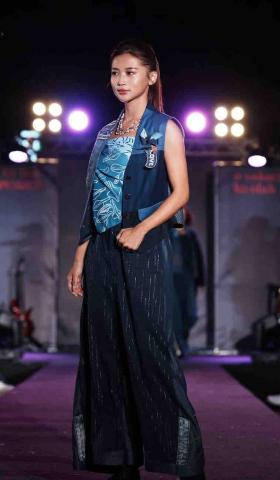 Farah菲拉國際美研 - 服裝秀 寶尼 彩妝