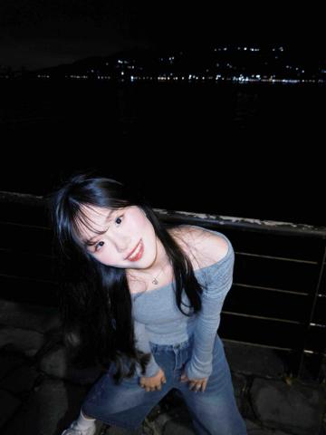 PeiPei姐姐|陪玩姐姐｜伴讀姐姐｜家教老師