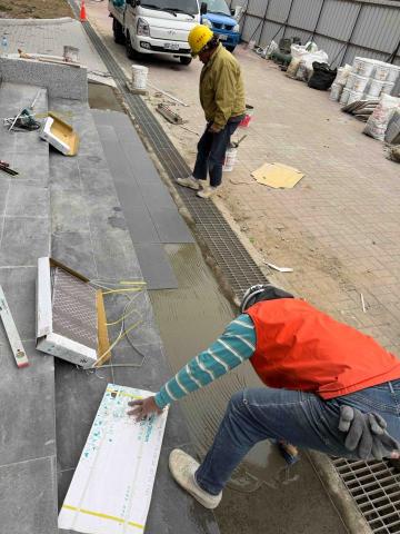 明翔工程行 - 地磚鋪貼