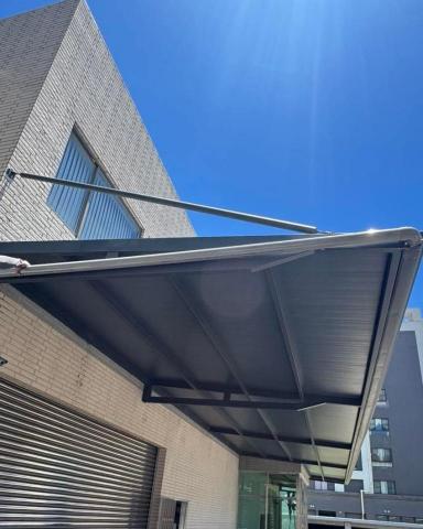 憬鴻鋼鐵設計工程行 - 