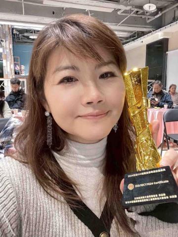 台北頭皮護理師推薦Farah菲拉國際美研