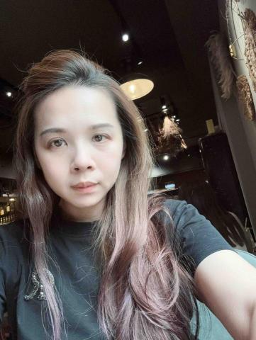 提供冥想正念服務的專家小玥