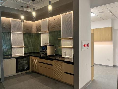 Yu-Jui Chang - 知名國際企業辦公室裝修案
(因有簽屬保密協議數不能在網路上告知)