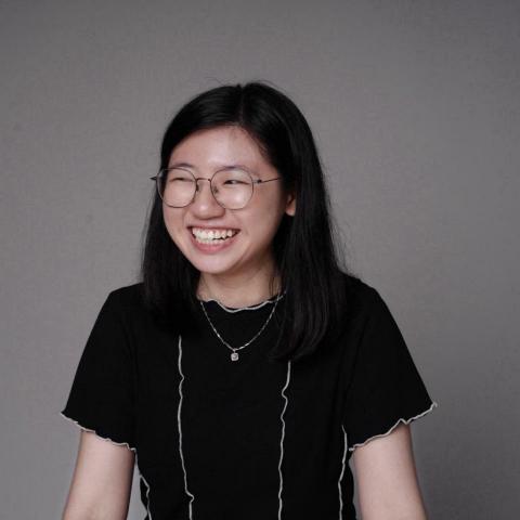 提供三重修改褲子服務的專家Amber