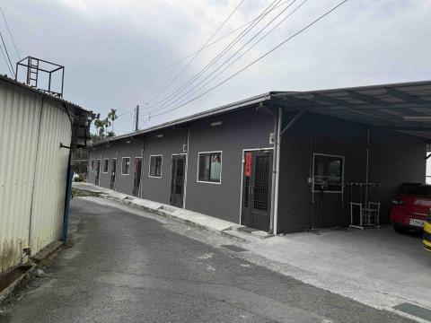 鑫豐工程行 - 自地自建名宿，鐵皮屋裝潢板