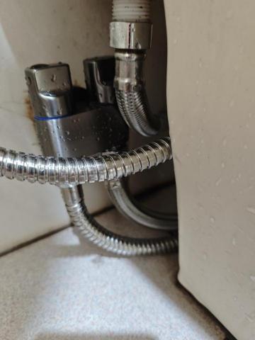 布丁冷氣洗凈 - 安裝不鏽鋼三角凡爾