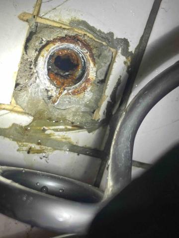 楊子豪 - 熱水管堵塞