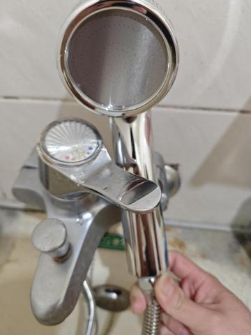 布丁冷氣洗凈 - 安裝不鏽鋼軟管，安裝不鏽鋼蓮蓬頭