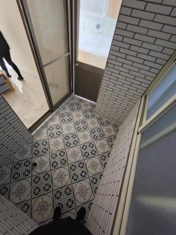 崧泰工程 - 後陽台 二丁壁磚 地面花磚