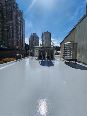 崧泰工程 - 最後 PU油性面漆 保護層 完工