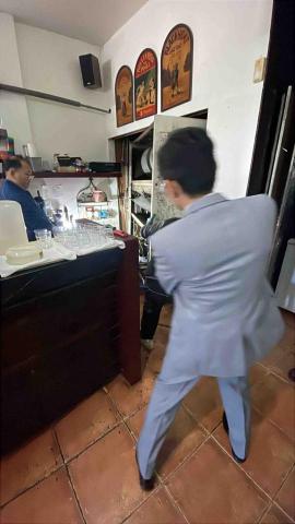 時尚機電修繕行 - 餐廳冷氣移除