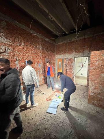 魁豐有限公司 - 地壁磚打除