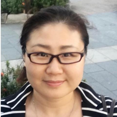 提供導遊服務的專家無