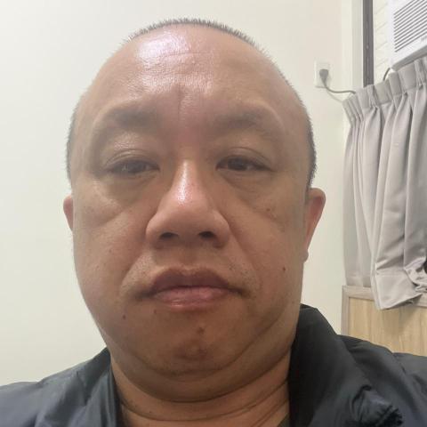 提供雨傘垃圾回收服務的專家王濬騰