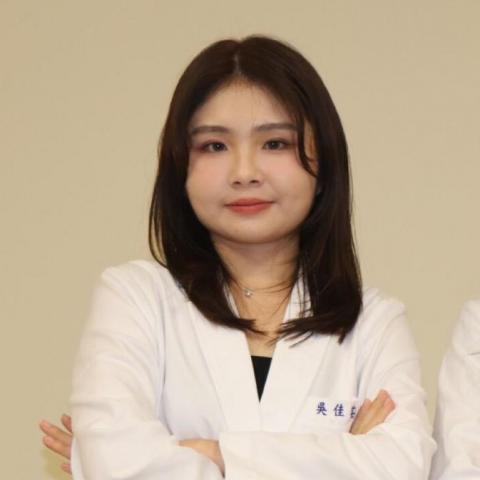 提供python課程台南服務的專家佳芸