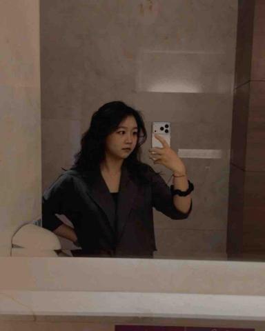 提供法文服務的專家劉妤岑