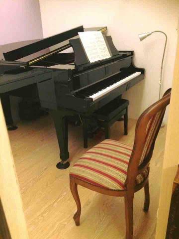 台灣鋼琴家教老師推薦Lucienne