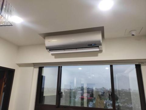 玉山冷氣工程行 - 配合裝潢施工，視覺上很乾淨整齊