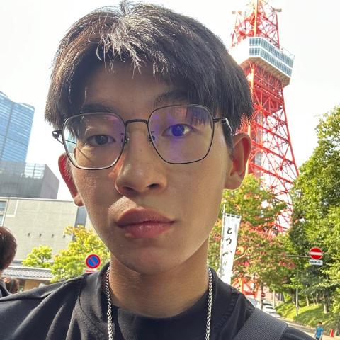 提供高雄衝浪教學服務的專家詹沁洋