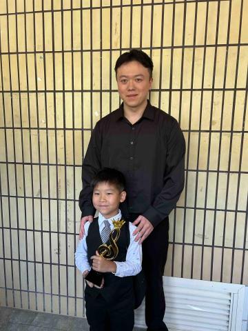 提供烏克麗麗初學服務的專家陳麥耀