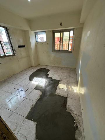 長聖油漆 - 卡扣式地板鋪設/水泥找平(施工前)