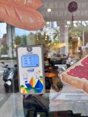 陳建村 - 施工完畢機器測試隔熱率